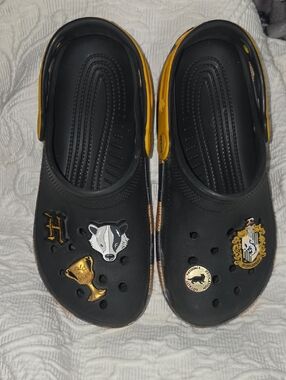 Kids Harry Potter Black and Yellow Clog Sandals with Decorative Charms